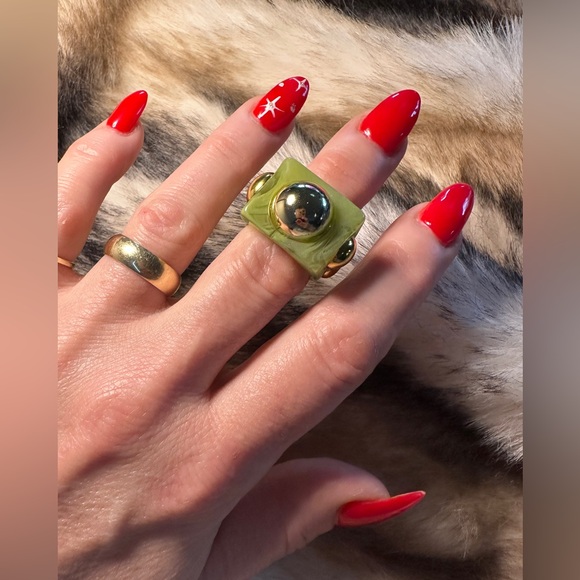 Retro Sage Gold Bubble Resin Statement Ring - Picture 2 of 7